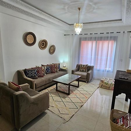 Charming Apartment In Есувейра Екстериор снимка